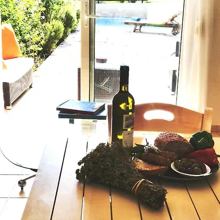 Vakantiehuis Poolvilla Ianthi Barbati Beach *